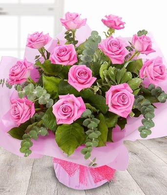 A Dozen Pink Roses*